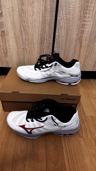 Vând adidași Mizuno volei noi! PACHET 2 perechi! 1+1