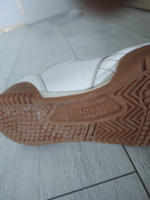 Papuci Reebok (piele)
