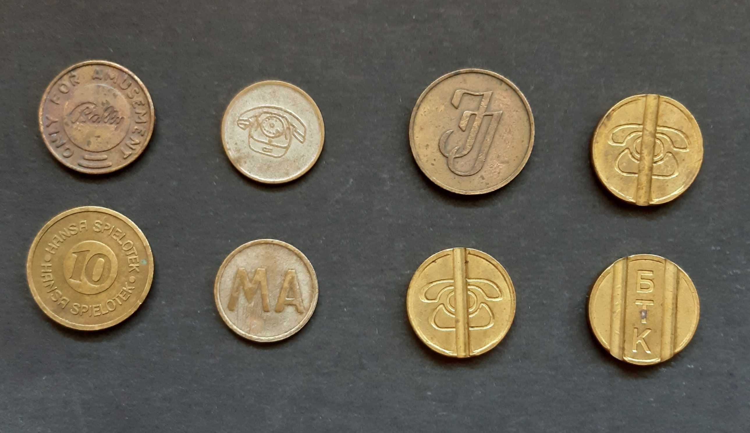 Плакети, имитационни монети, жетони