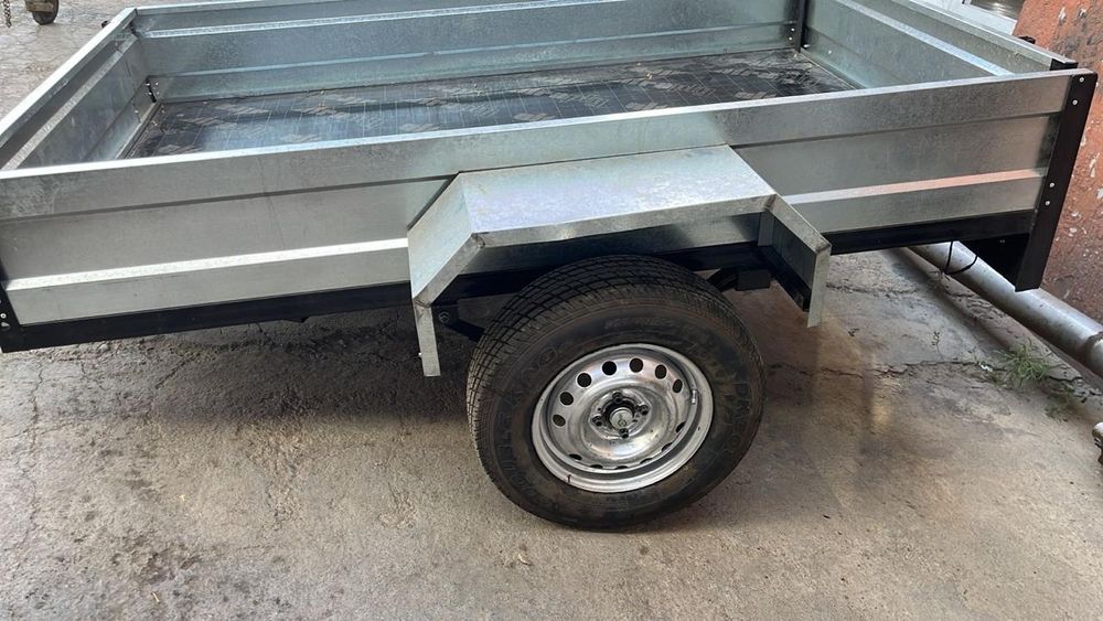 Прицеп легковой 1