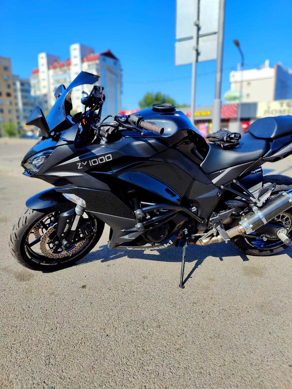 Мотоцикл Kawasaki zx1000