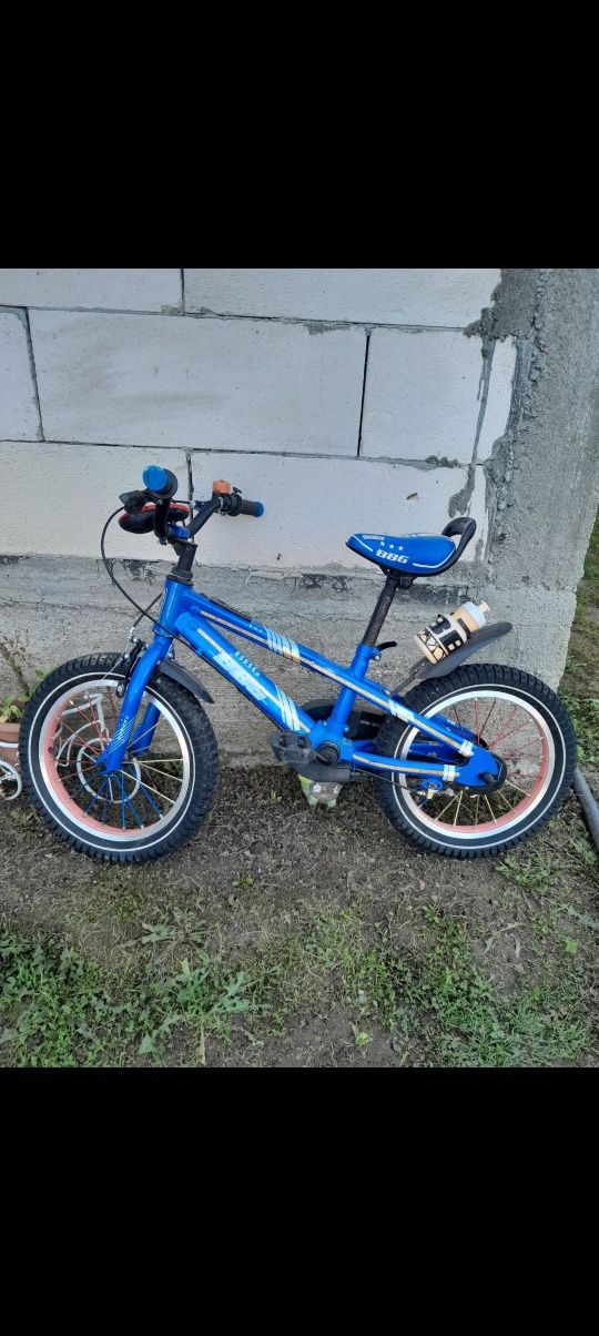 Bicicletă 4 ani + ,cu leduri și muzică