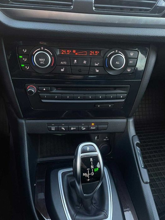 BMW X1 Facelift 2015 X-Drive ( 4x4 )