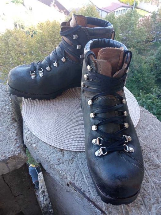 Bocanci piele Minerva, mar. 45 (29½ cm)