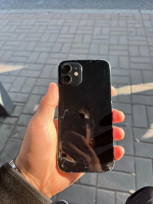 Iphone 12 128гб Б/У