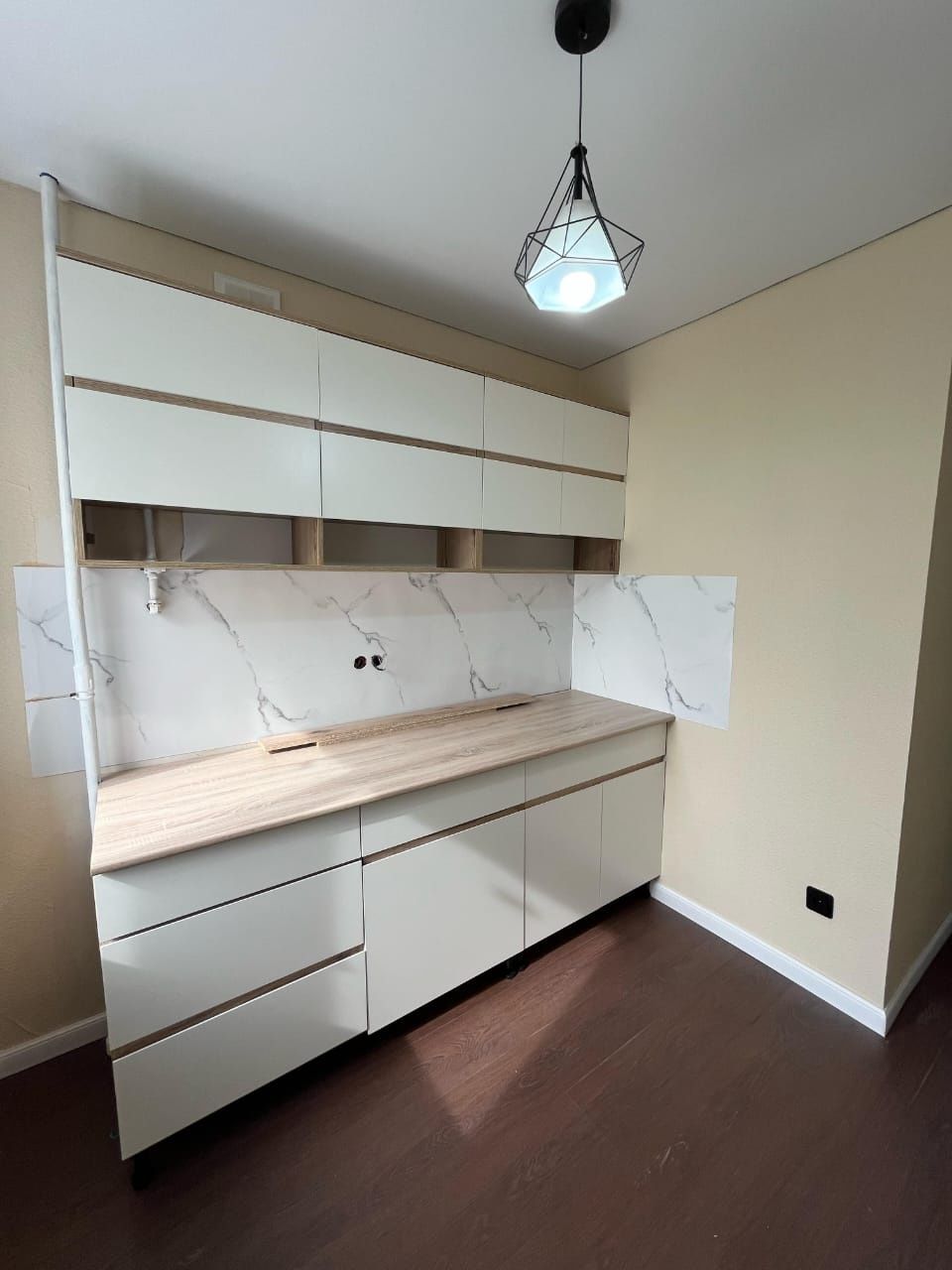 Продаётся 1 ком. квартира, центр