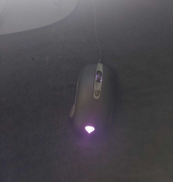 PC gaming cu periferice