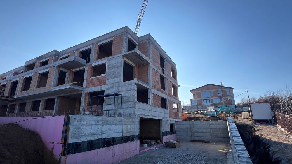 Продава се Тристаен апартамент в с. Иваняне, Област София-град - 126 кв.м за 1739 €/кв.м - Снимка #4