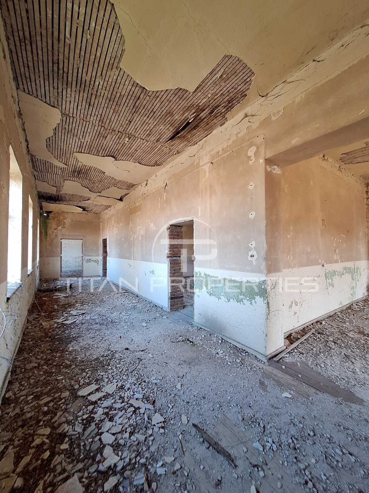Промишлена сграда в село Черноземен