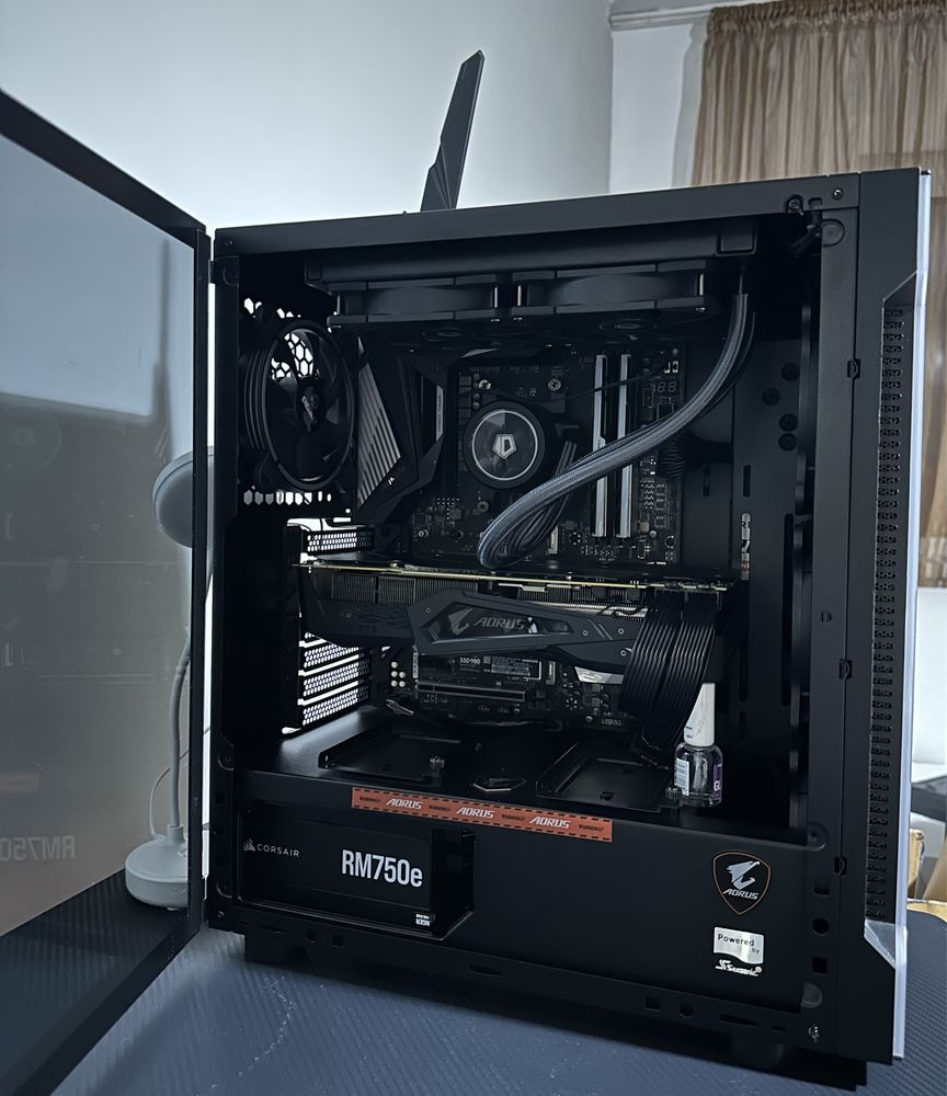 PC / Unitate Gaming Ryzen 5 5600x, RTX 2080, 16GB RAM