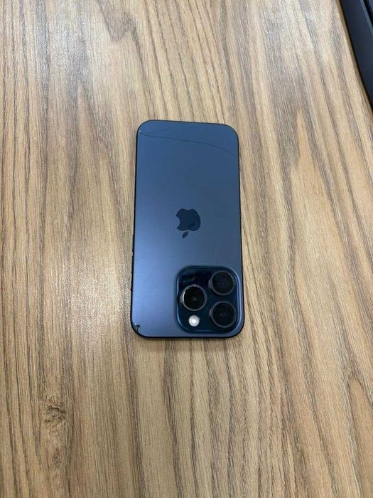 iPhone 15pro blue 128 gb