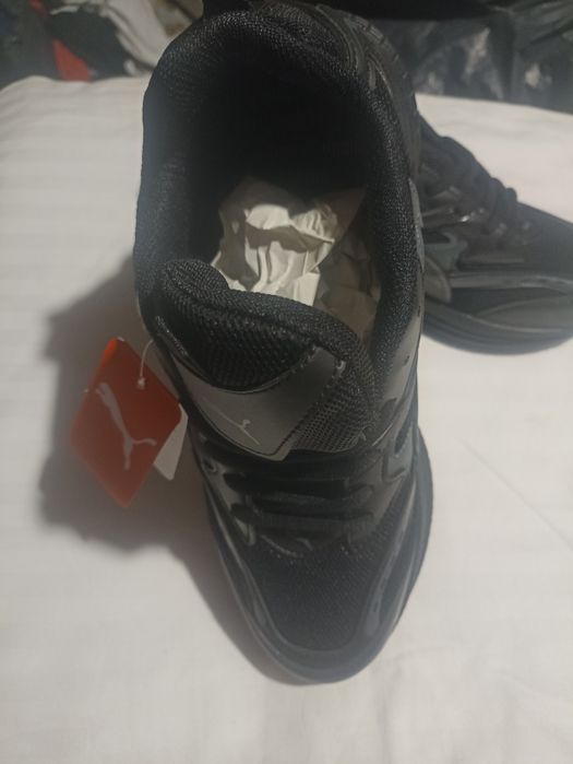 Adidasi puma negri