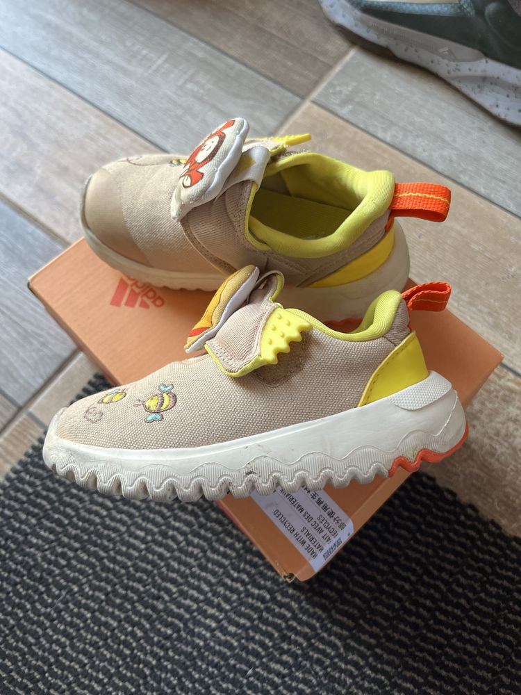 Adidas мечо пух.