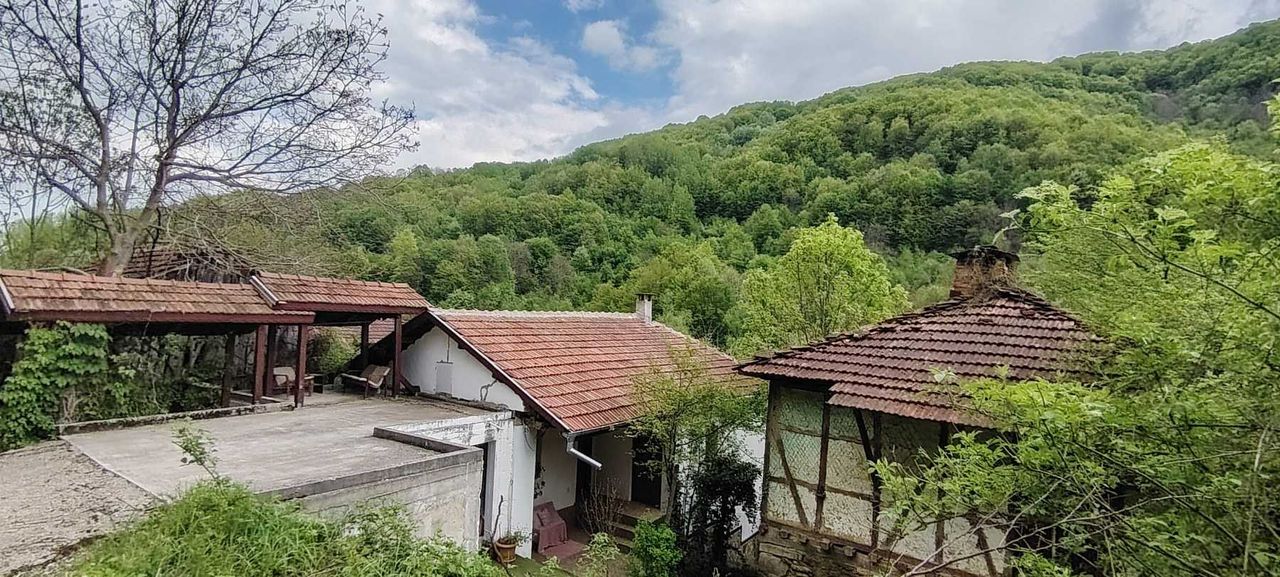 Продава се Къща в с. Бели Осъм, Област Ловеч - 304 кв.м за 316 €/кв.м - Снимка #21