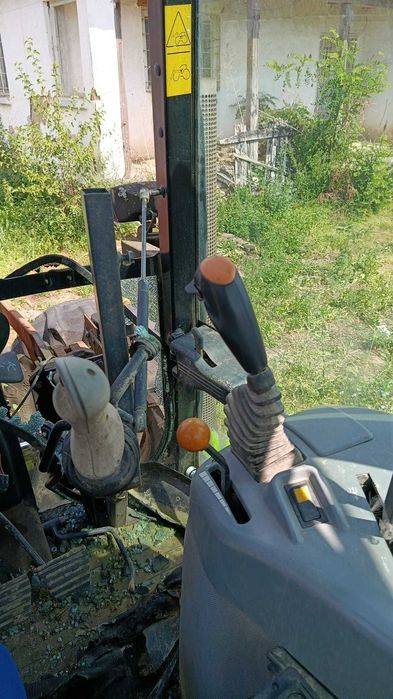 Vand tractor Case MX 90 cu suporti de incarcator