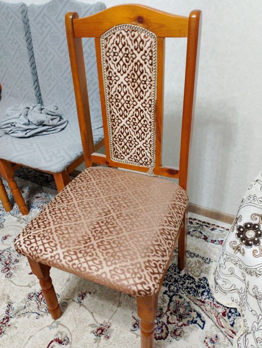 продам срочно стулья