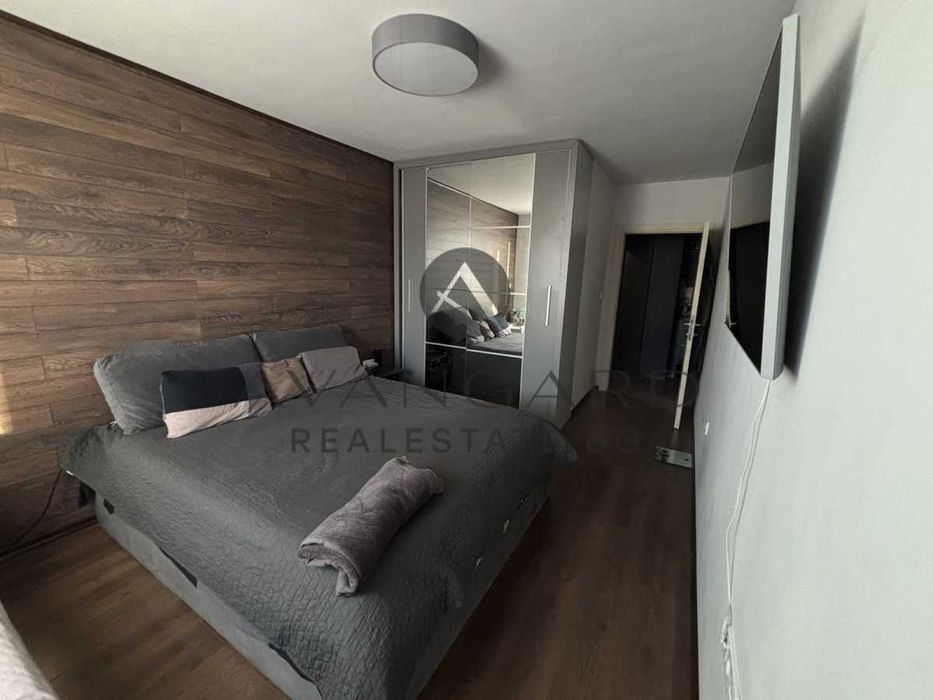 Продава се Двустаен апартамент в Пловдив, Център - 71 кв.м за 2250 €/кв.м - Снимка #2