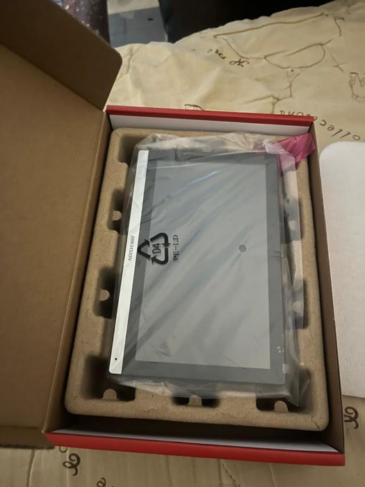 Hikvision видео-домофон