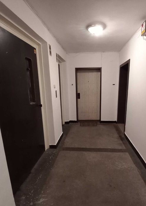 Дава се под наем Тристаен апартамент в София, Младост 1 - 105 кв.м за 860 € - Снимка #9