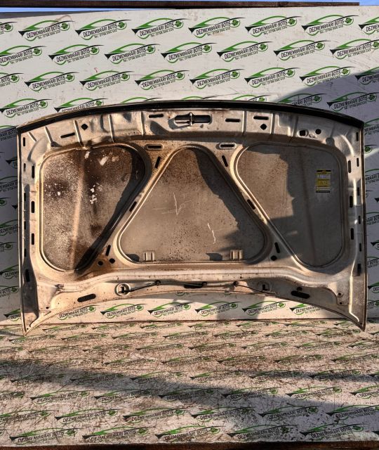 Capota motor Volkswagen VW Polo a 3-a generatie 6N