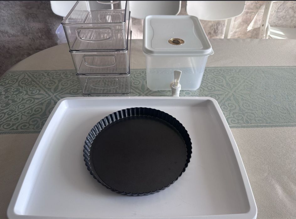 Контейнеры, поднос, игры