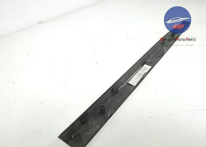 Орнамент Врата Дясна Задна оригинален Вог Ланд Роувър / Land Rover Ran