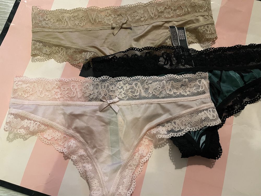 Lenjerie intima Victoria’s Secret