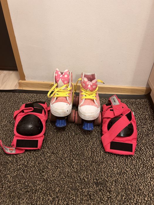 Vand Patine cu rotile Minnie marimea 30 + cotiere si genunchiere