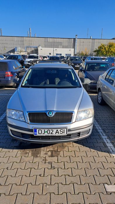 Vând Skoda Octavia 2 ,2011, 1.6mpi,139400km,5350 euro negociabil