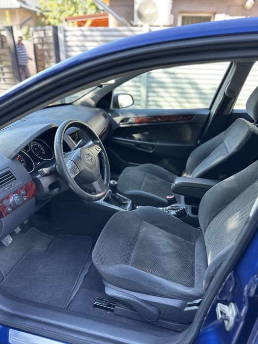Opel Astra H - 1.6 TwinPort - 221k Km - Pilot - Clima - Comenzi