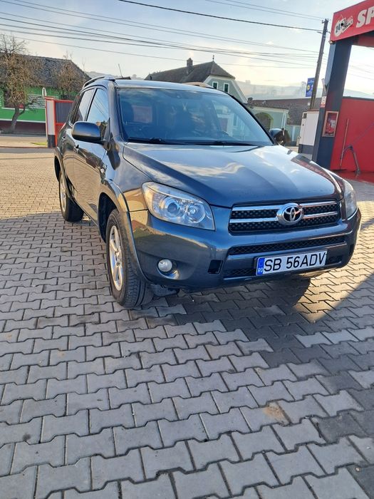 Vând Toyota rav4