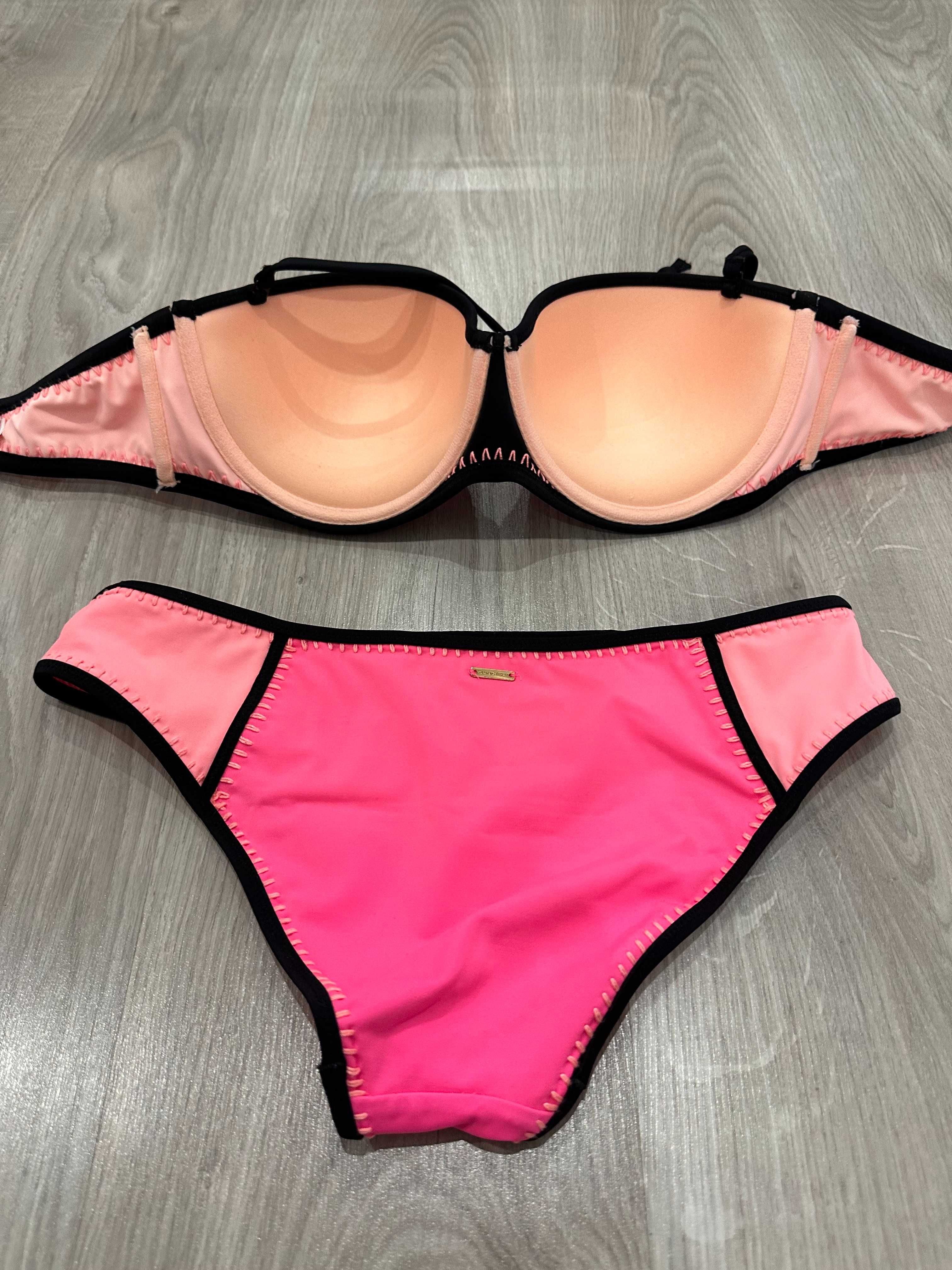 Ефектен бански  Victoria's Secret  34DD
