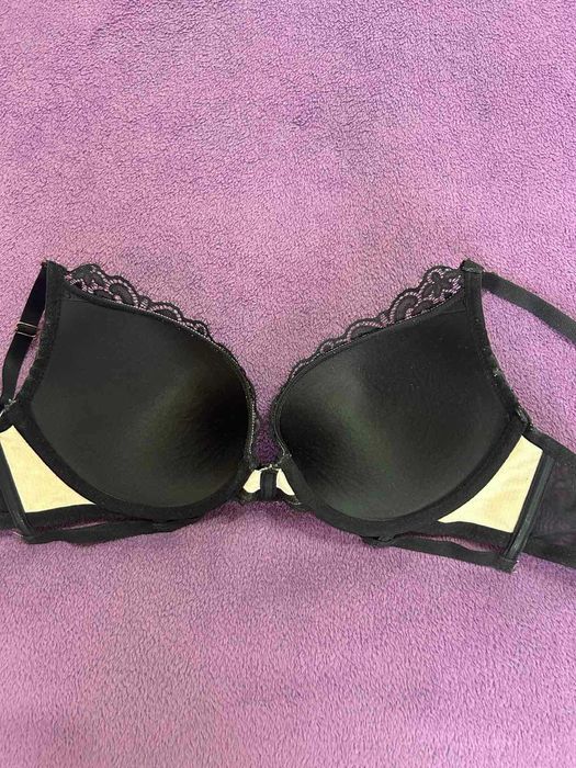 Дамски сутиен черен дантела