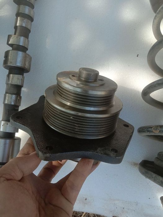 Продаются автозапчасти для Лада калина