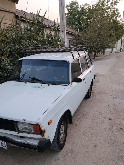 Vaz 2104 sotiladi holati yaxshi yurib turgan moshina
