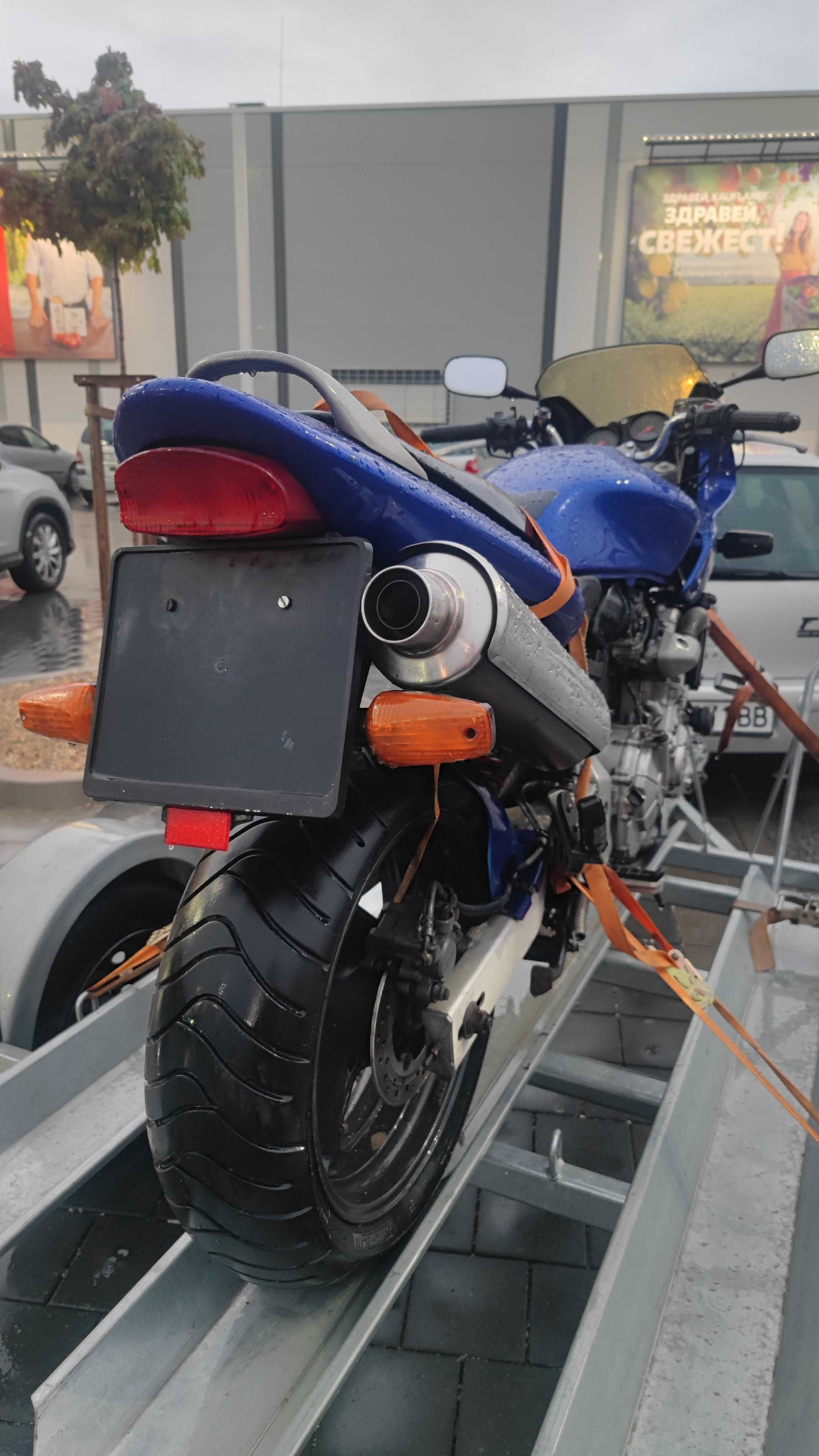 Мотор Honda Hornet 600 S на части