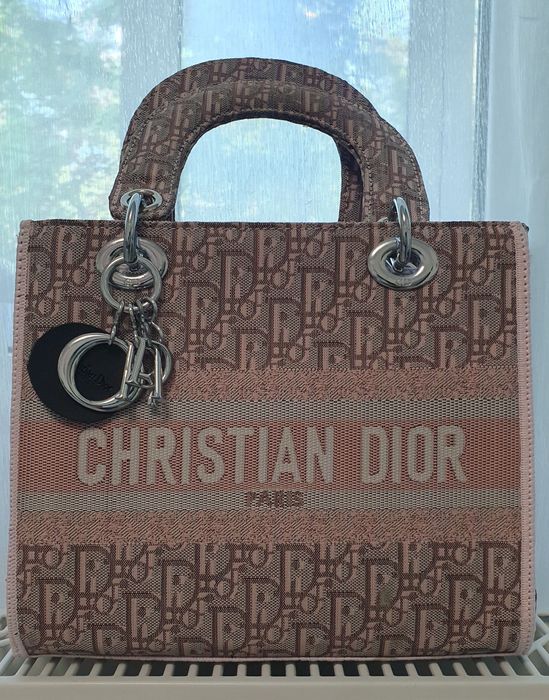 Geantă de mână roz