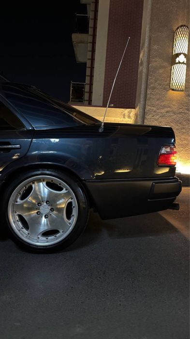 Mercedes Benz W124 E500 Volchok