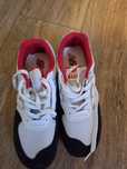 Adidasi new balance