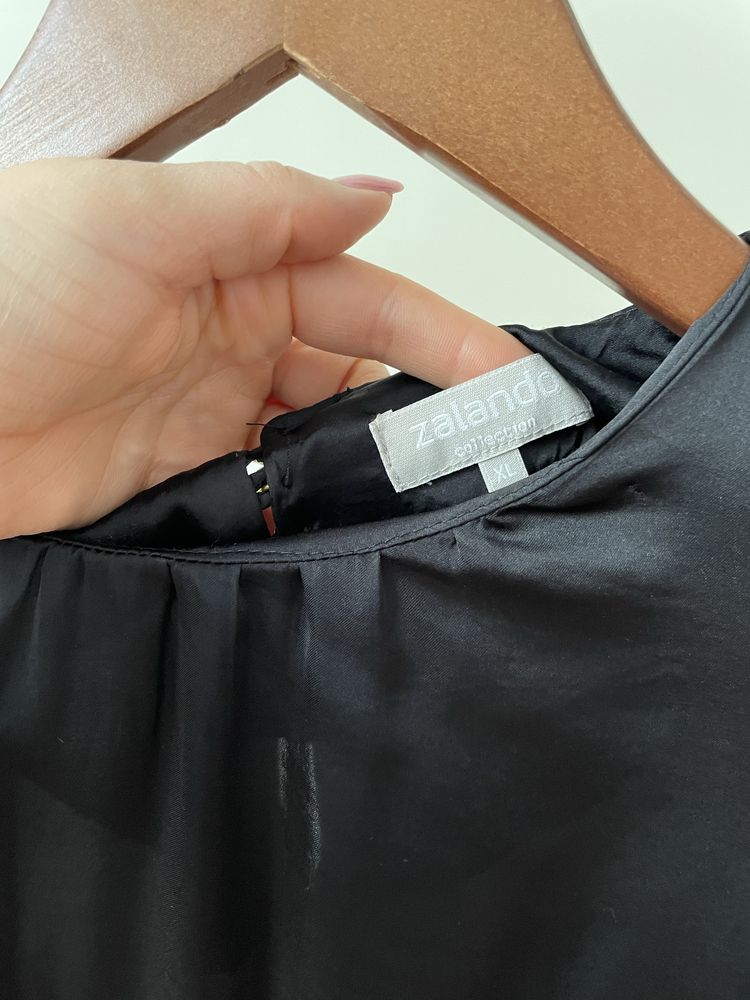 Черна елегантна рокля Zalando