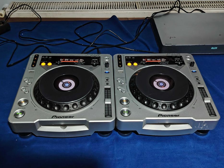 PIONEER CDJ-800MK 2 Compact Disc Player, CD player DJ MP3 două bucăți.