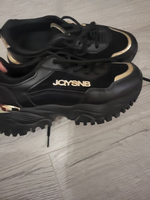 Маратонки размер 37