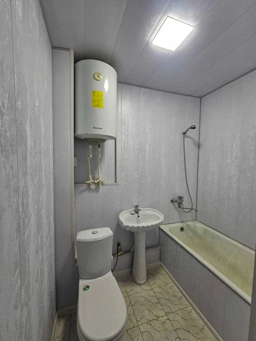 №3627.Сдам Пустую 2х-комнатную квартиру Семейной паре.