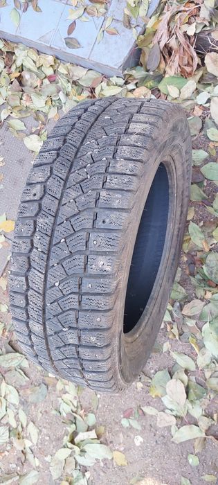 Продам б/у резину 1шт зима шипованная