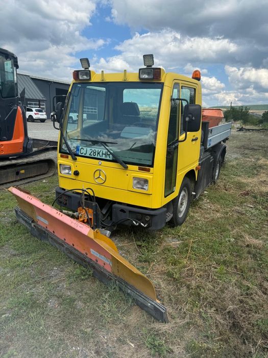 Vand  Mercedes UNIMOG  UX 100, an fabricatie 2000