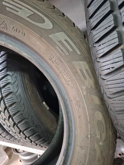 4 Зимни гуми Дебица 215/60/16 ДОт22 8мм като нови!