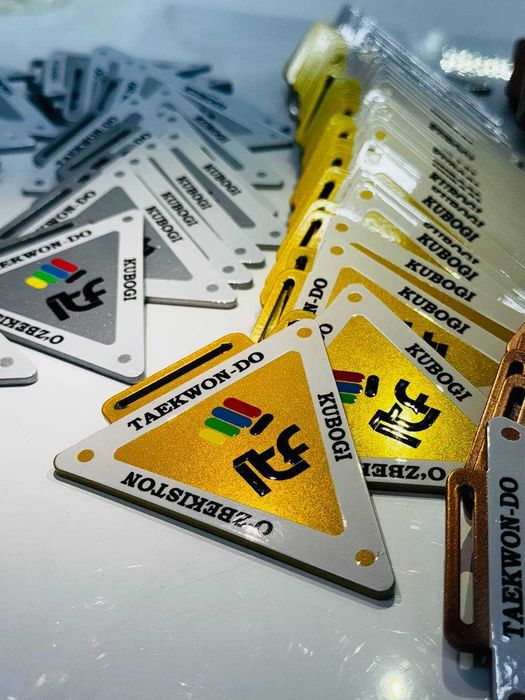 ЛОГО тушириб бериш УФ UV logo pechat DTF визитка бейджи