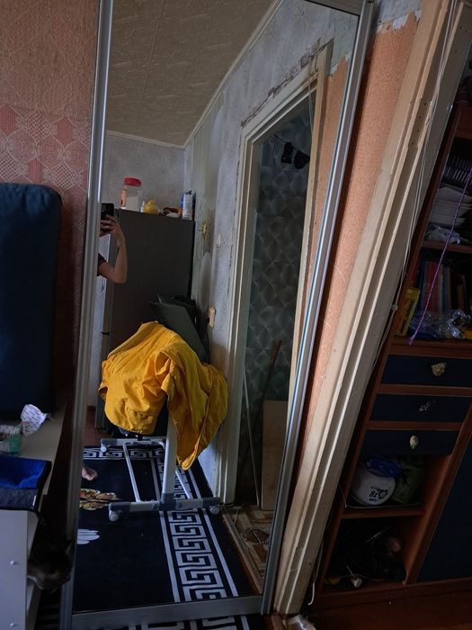 Продам зеркала от шкафа купе