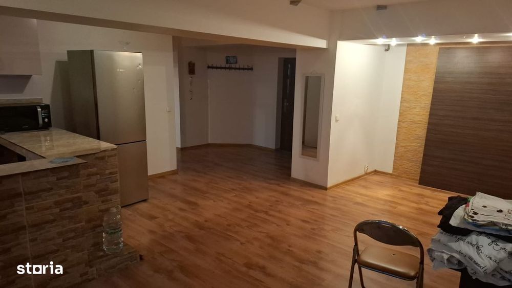 Casa de Cultura-2 camere decomandate, mobilate si utilate