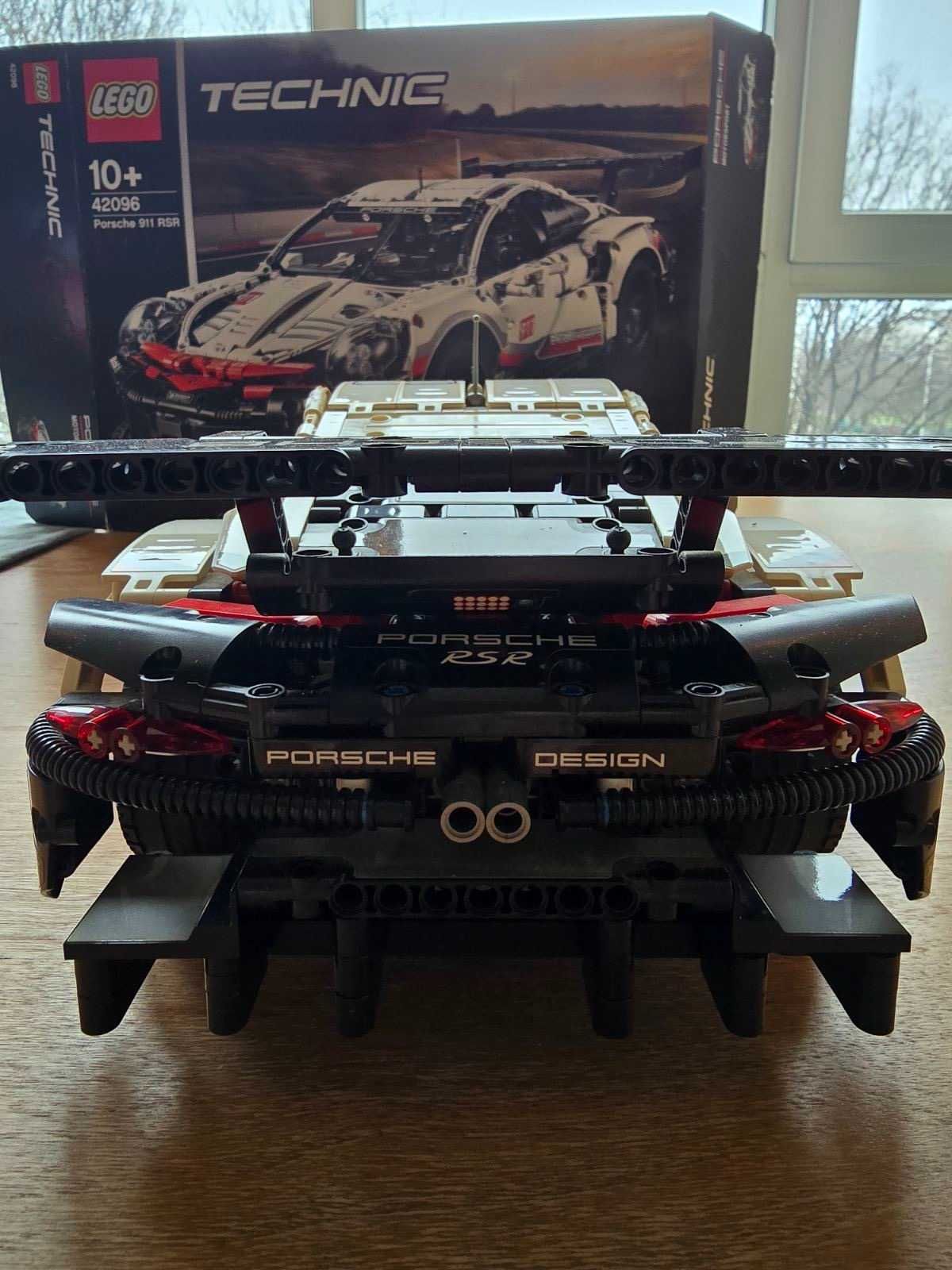 Lego Technic Porsche 911 RSR Лего Техник Порше РСР 42096